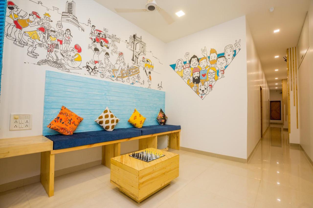 Nap Manor Hostels Mumbai Bagian luar foto