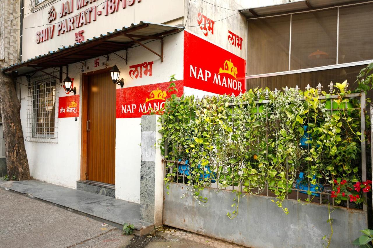 Nap Manor Hostels Mumbai Bagian luar foto