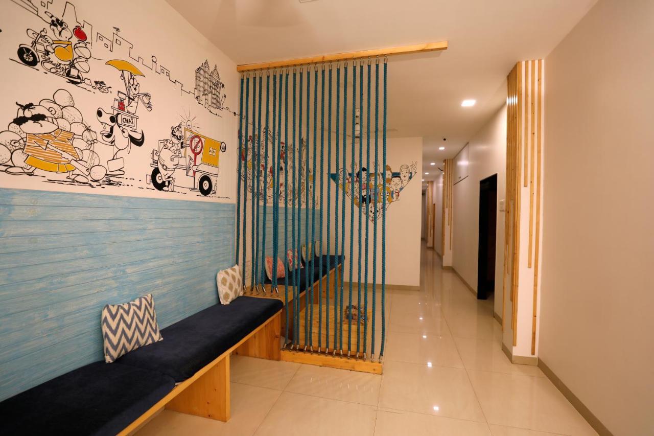 Nap Manor Hostels Mumbai Bagian luar foto